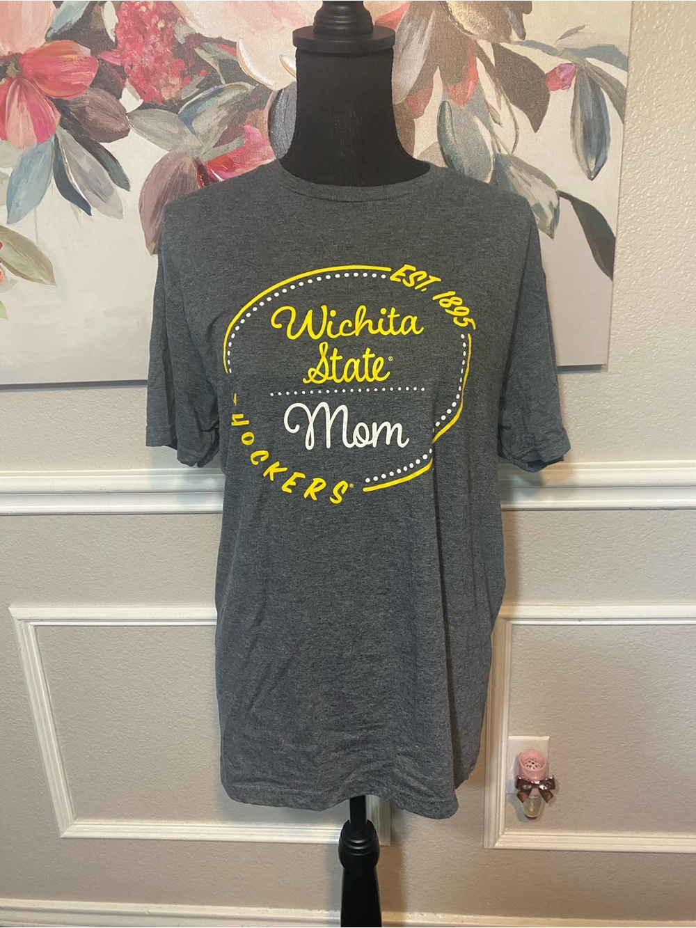 Gildan Gray Wichita State Mom Graphic Tee with Yellow and White Print